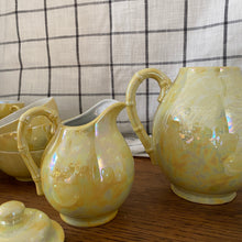 Charger l'image dans la galerie, Service à café japonais en porcelaine irisée