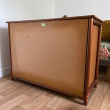 Charger l'image dans la galerie, Commode en rotin vintage