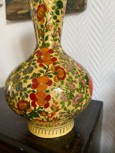 Charger l'image dans la galerie, Vase ancien