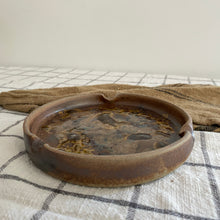 Charger l'image dans la galerie, Large cendrier en grès