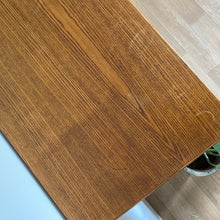 Charger l'image dans la galerie, Commode en rotin vintage