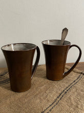 Charger l'image dans la galerie, Duo de mugs en grès émaillé