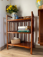 Charger l'image dans la galerie, Bibliothèque en rotin années 70