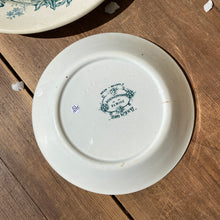 Charger l'image dans la galerie, Assiettes anciennes terre de fer