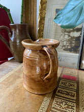 Charger l'image dans la galerie, Pichets en poterie d'Alsace vintage