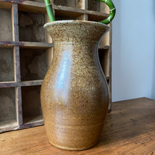 Charger l'image dans la galerie, Vase en grès vintage
