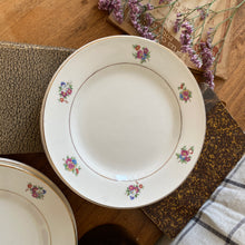 Charger l'image dans la galerie, Assiettes à dessert Digoin