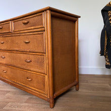 Charger l'image dans la galerie, Commode en rotin vintage