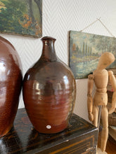 Charger l'image dans la galerie, Bouteilles rondes en grès