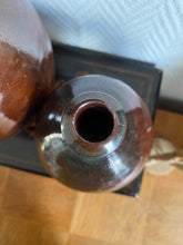 Charger l'image dans la galerie, Bouteilles rondes en grès