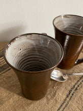 Charger l'image dans la galerie, Duo de mugs en grès émaillé
