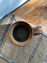 Charger l'image dans la galerie, Mug en poterie fait main