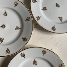 Charger l'image dans la galerie, Assiettes à dessert dorées anciennes
