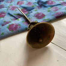 Charger l'image dans la galerie, Clochette en laiton