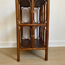 Charger l'image dans la galerie, Meuble d'appoint en rotin