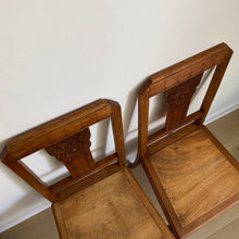 Charger l'image dans la galerie, Duo de chaises en bois massif Art-déco