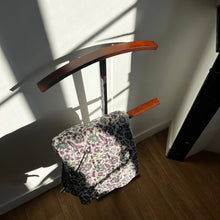 Charger l'image dans la galerie, Valet de nuit