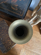Charger l'image dans la galerie, Vase en laiton cloisonné