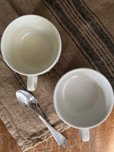 Charger l'image dans la galerie, Duo de tasses à chocolat