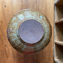 Charger l'image dans la galerie, Vase en grès vintage