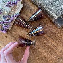 Charger l'image dans la galerie, Verres à liqueur soufflés Art Déco