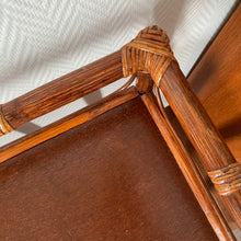 Charger l'image dans la galerie, Bibliothèque en rotin vintage