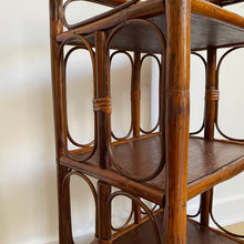 Charger l'image dans la galerie, Meuble d'appoint en rotin