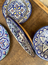 Charger l'image dans la galerie, Assiette à entrée bleue tunisienne
