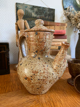 Charger l'image dans la galerie, Théière en grès pyrité ancienne