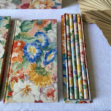 Charger l'image dans la galerie, Coffrets de papeterie fleuris vintage