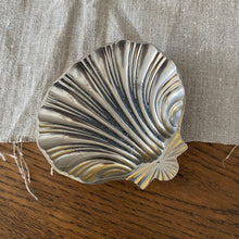 Charger l'image dans la galerie, Cendrier coquillage