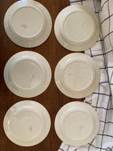 Charger l'image dans la galerie, Assiettes plates en faïence, "Grasse"