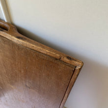 Charger l'image dans la galerie, Très grand plateau en bois ancien