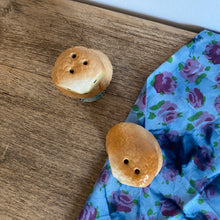 Charger l'image dans la galerie, Duo salière et poivrière "chouettes" en barbotine