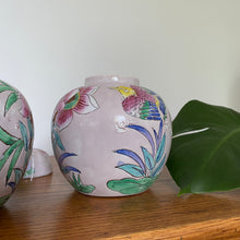 Charger l'image dans la galerie, Paire de pots à gingembre anciens