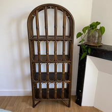 Charger l'image dans la galerie, Grande bibliothèque en rotin vintage