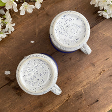 Charger l'image dans la galerie, Duo de mugs vintage