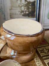 Charger l'image dans la galerie, Pichets en poterie d'Alsace vintage