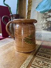 Charger l'image dans la galerie, Pichets en poterie d'Alsace vintage