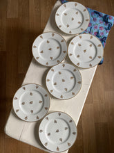 Charger l'image dans la galerie, Six assiettes à dessert anciennes