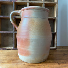Charger l&#39;image dans la galerie, Vase poterie artisanale début 20ème siècle
