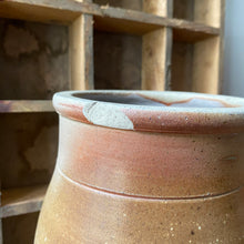 Charger l'image dans la galerie, Poterie ancienne