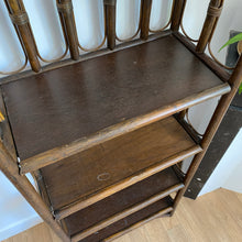 Charger l'image dans la galerie, Grande bibliothèque en rotin vintage