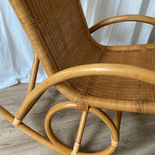 Charger l'image dans la galerie, Rocking-chair en rotin