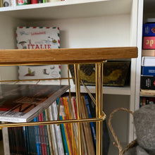 Charger l'image dans la galerie, Desserte porte-vinyles vintage sur roulettes