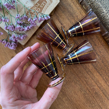 Charger l'image dans la galerie, Verres à liqueur soufflés Art Déco