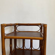 Charger l'image dans la galerie, Meuble d'appoint en rotin