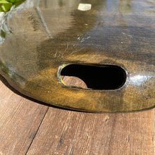 Charger l'image dans la galerie, Plateau hongrois en bois vintage