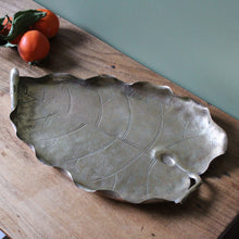 Charger l'image dans la galerie, Plateau feuille, vide-poche cuivré vintage