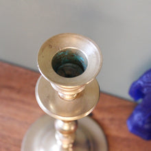 Charger l'image dans la galerie, Chandeliers, bougeoirs anciens